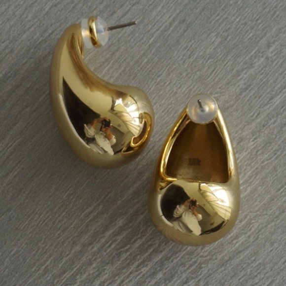 Drop gold earrings - Picture 3 of 7